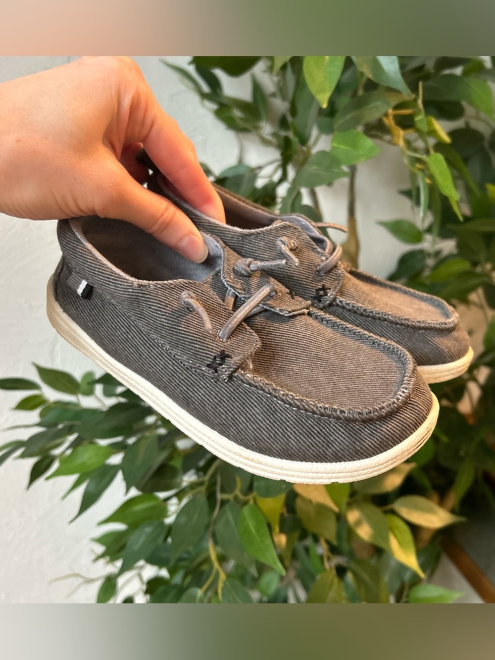 Cat & Jack Kids Gray Slip On Boat Shoe Size 12